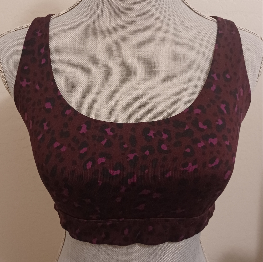 Victoria's secret essential strappy sports bra